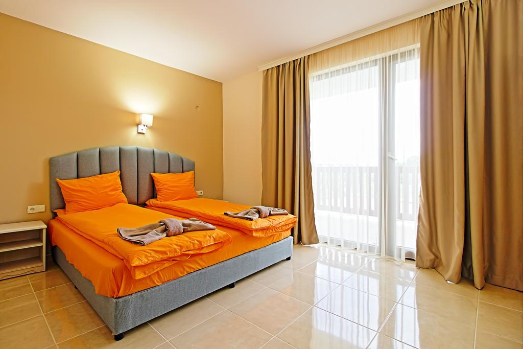 Hotel White House à Ognyanovo  Extérieur photo